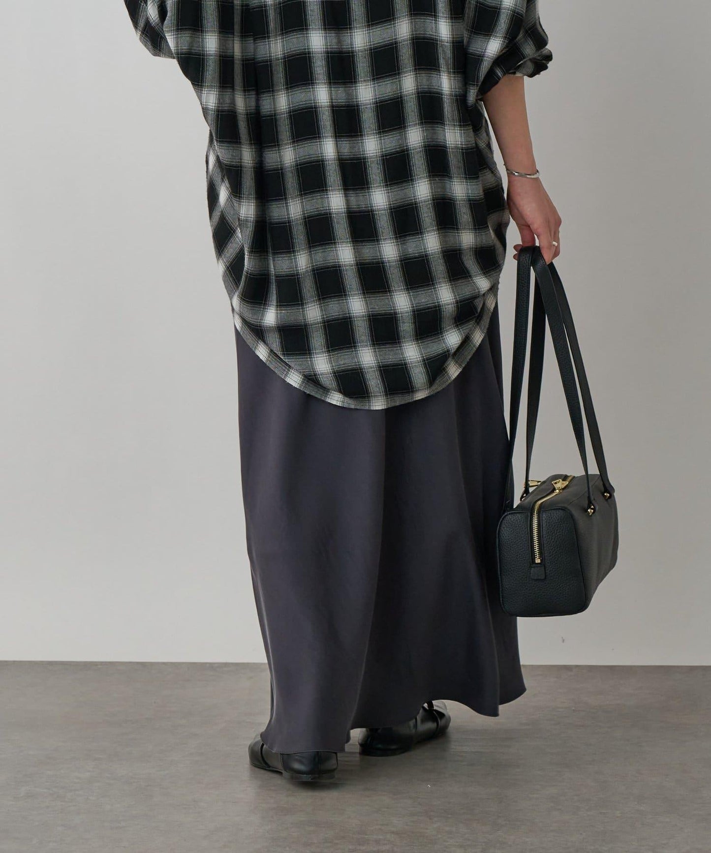 【優雅垂感】醋酸混紡斜裁半身裙