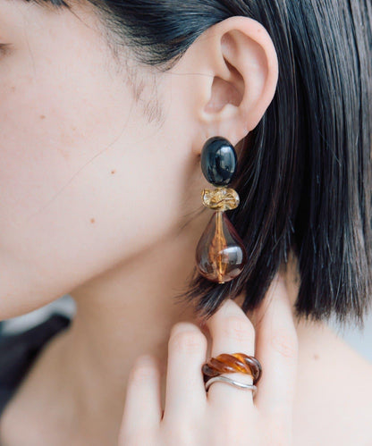 棕色樹脂水滴耳環