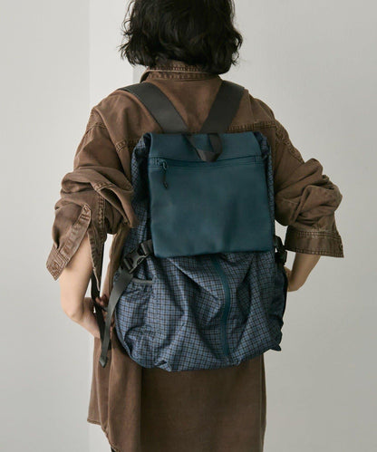 【BURLAPOUTFITTER×ear】1、2晚旅行用/約16升大容量/防潑水/男女通用/皮革拼接輕便雙肩包