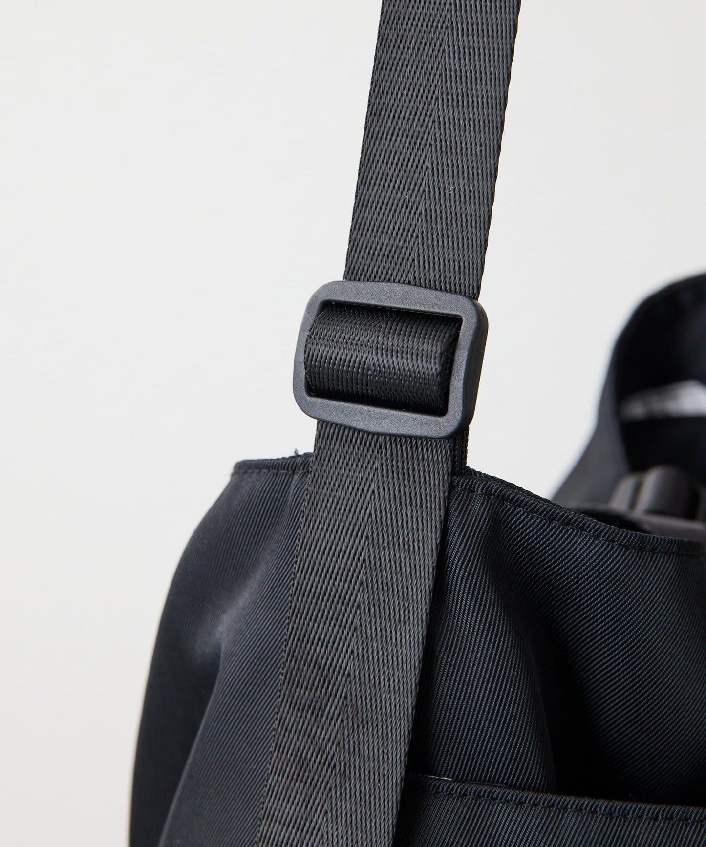 《インフルエンサーouchi企畫》可調節橫款托特包