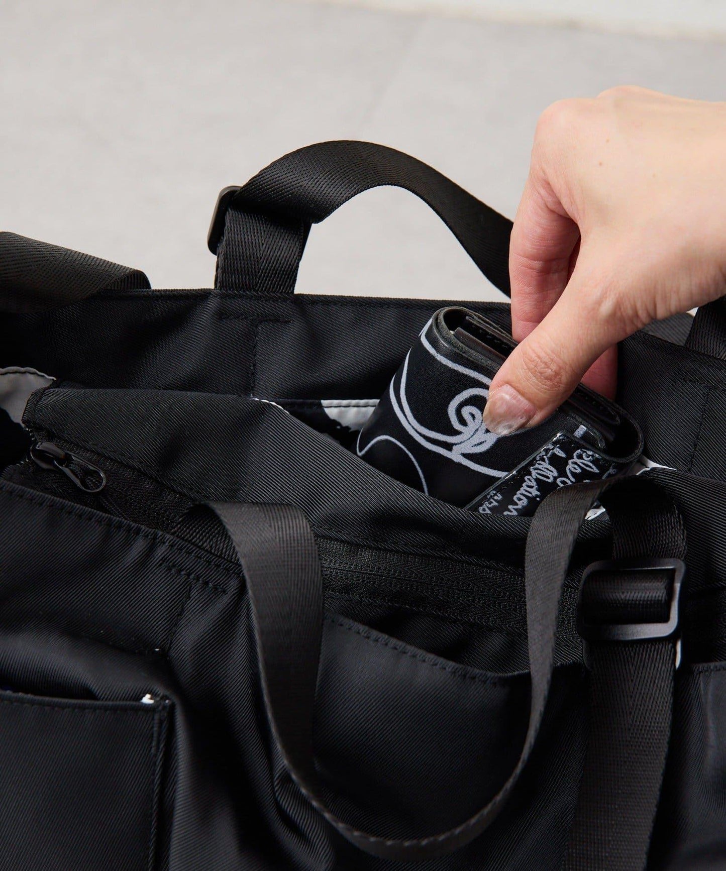 《インフルエンサーouchi企畫》可調節橫款托特包