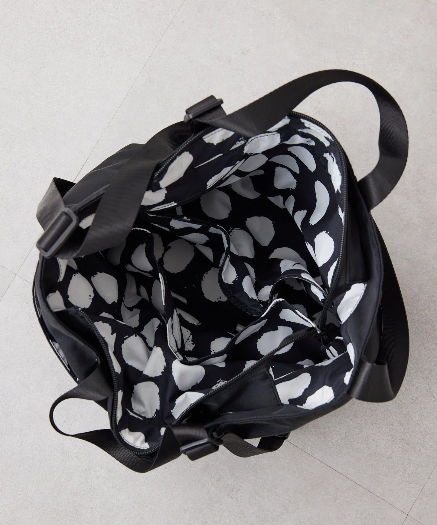 《インフルエンサーouchi企畫》可調節橫款托特包