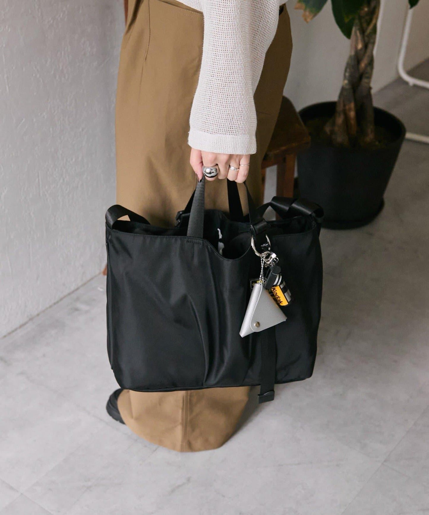 《インフルエンサーouchi企畫》可調節橫款托特包