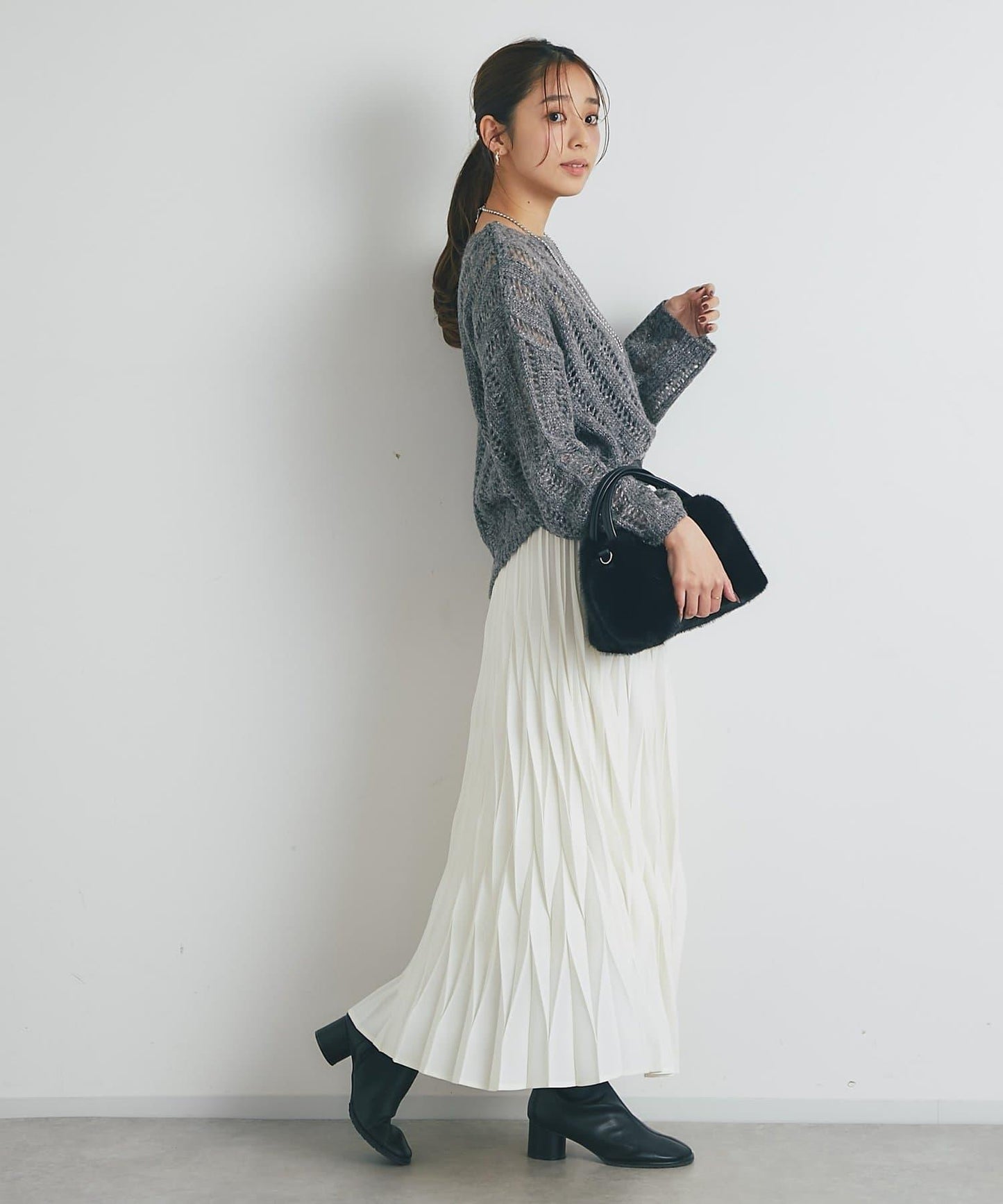 高雅休閒感金銀絲羅紋針織衫