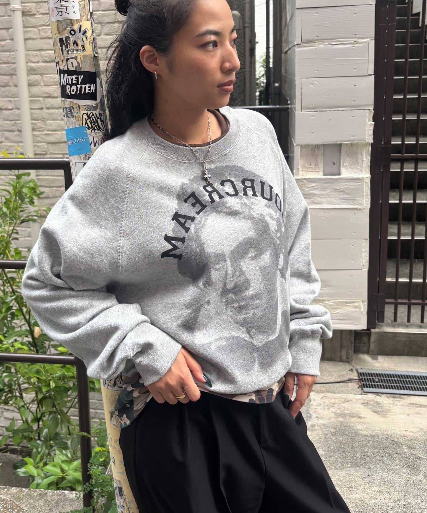 【AW】Sourcream 偉人印花衛衣