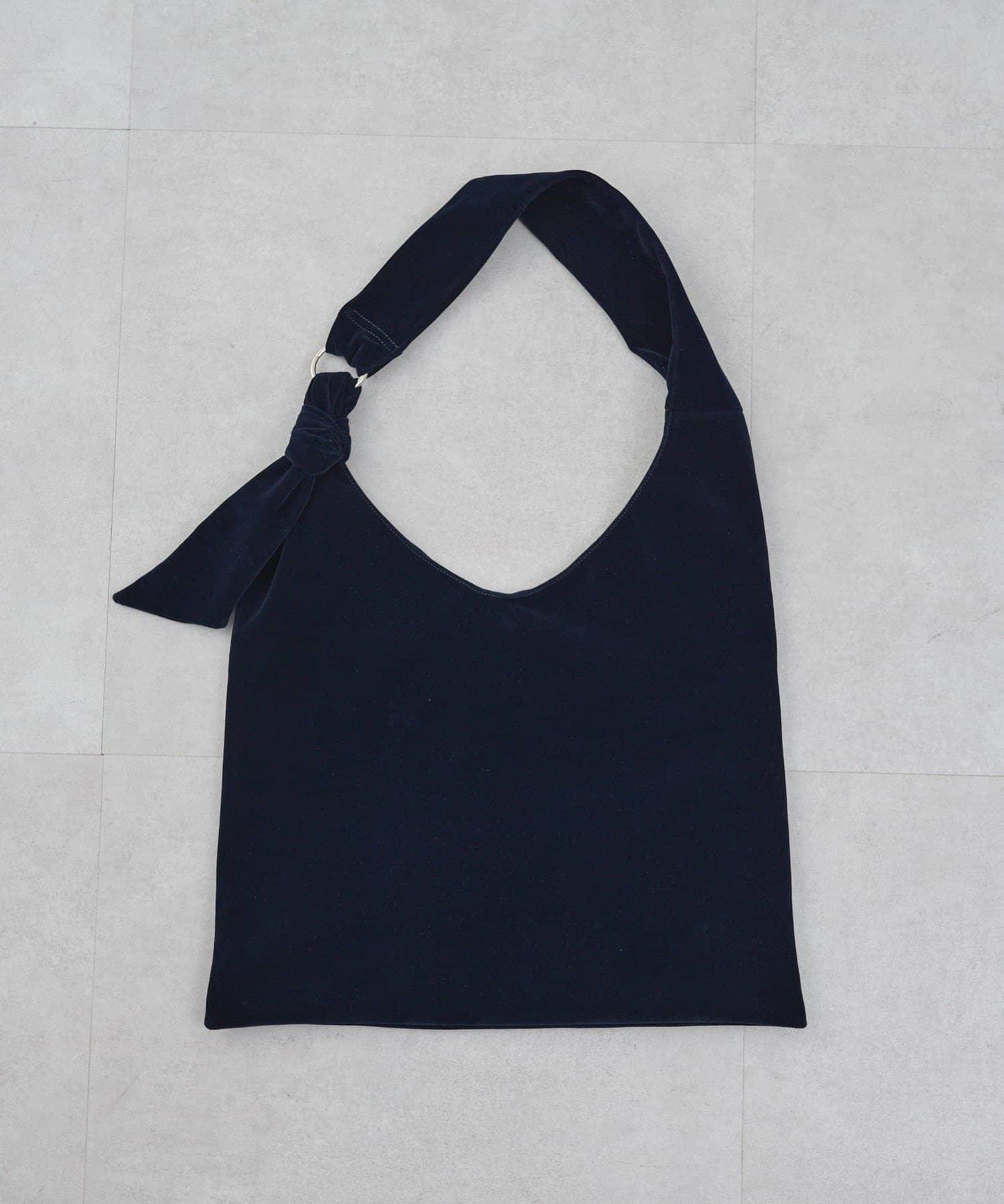 天鵝絨打結單肩包