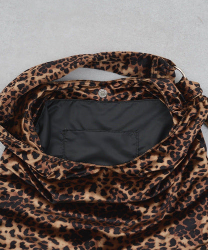 天鵝絨打結單肩包