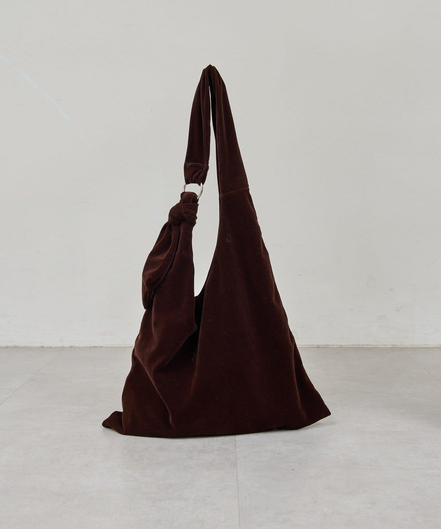 天鵝絨打結單肩包