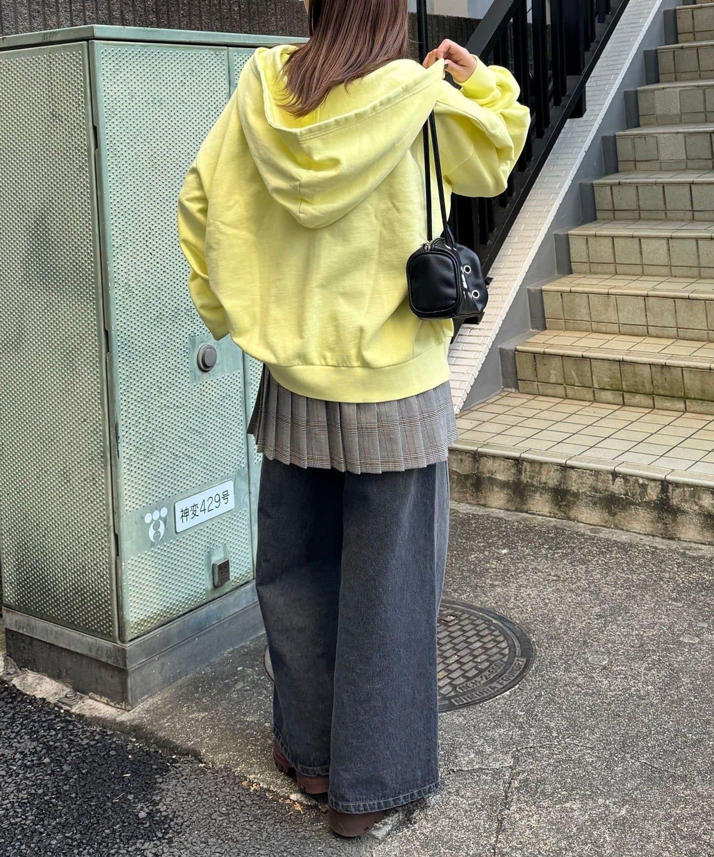 水洗刺繡雙拉鍊連帽衛衣
