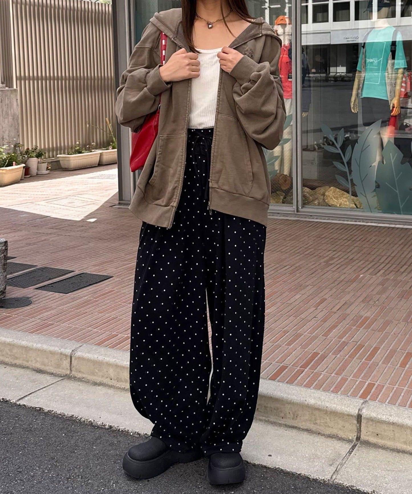 水洗刺繡雙拉鍊連帽衛衣