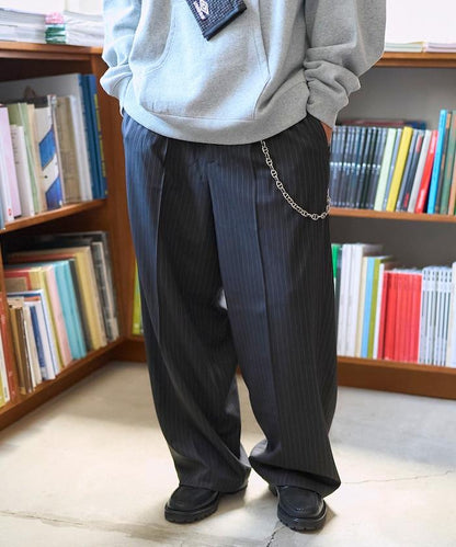 寬鬆直筒一褶西裝長褲