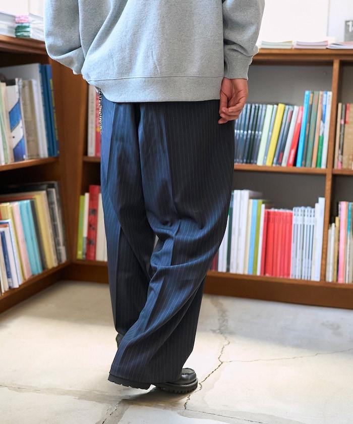 寬鬆直筒一褶西裝長褲