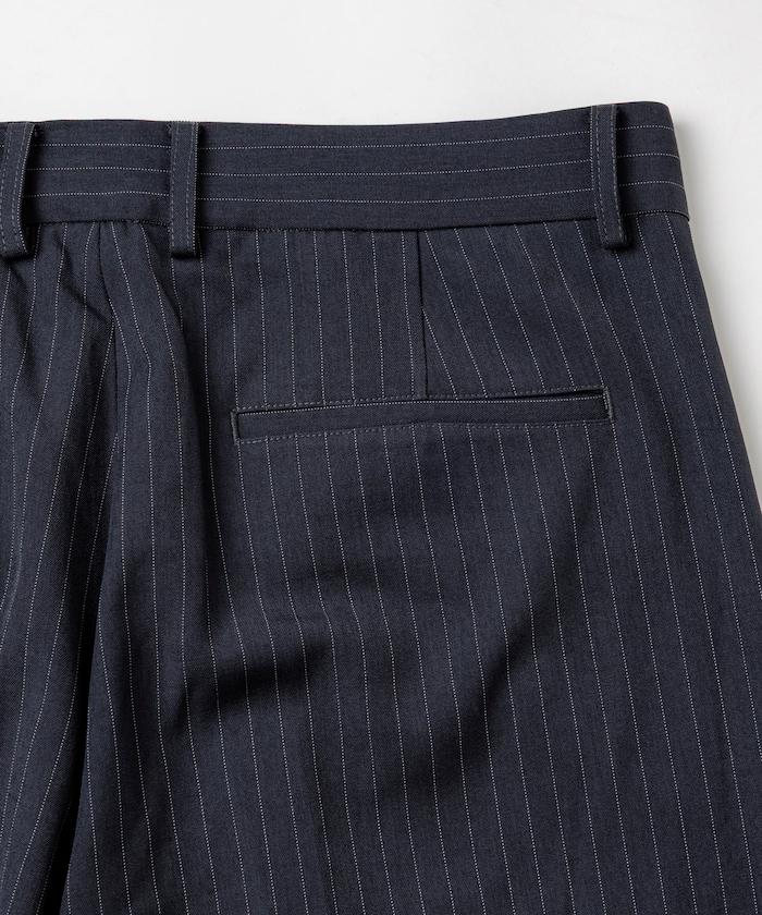 寬鬆直筒一褶西裝長褲