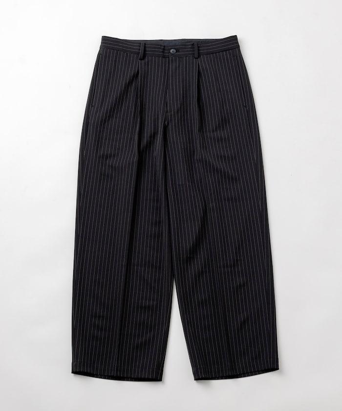 寬鬆直筒一褶西裝長褲