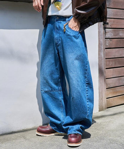 寬鬆版型弧形牛仔褲 單次水洗
