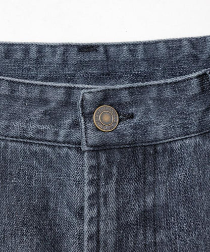 寬鬆版型弧形牛仔褲 單次水洗