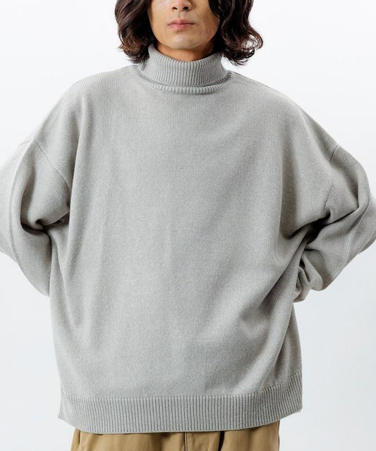 寬鬆版型 易打理 可水洗 高領針織衫