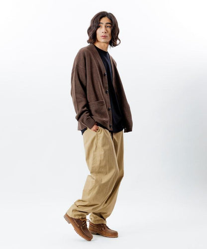 寬鬆版型 易打理 可水洗 V領開衫