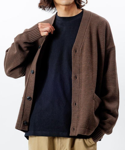 寬鬆版型 易打理 可水洗 V領開衫