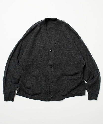 寬鬆版型 易打理 可水洗 V領開衫