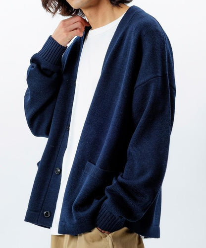 寬鬆版型 易打理 可水洗 V領開衫