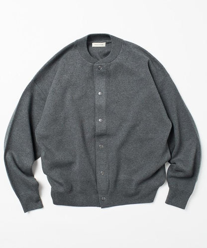 寬鬆版型 休閒風針織衛衣風圓領按扣開衫