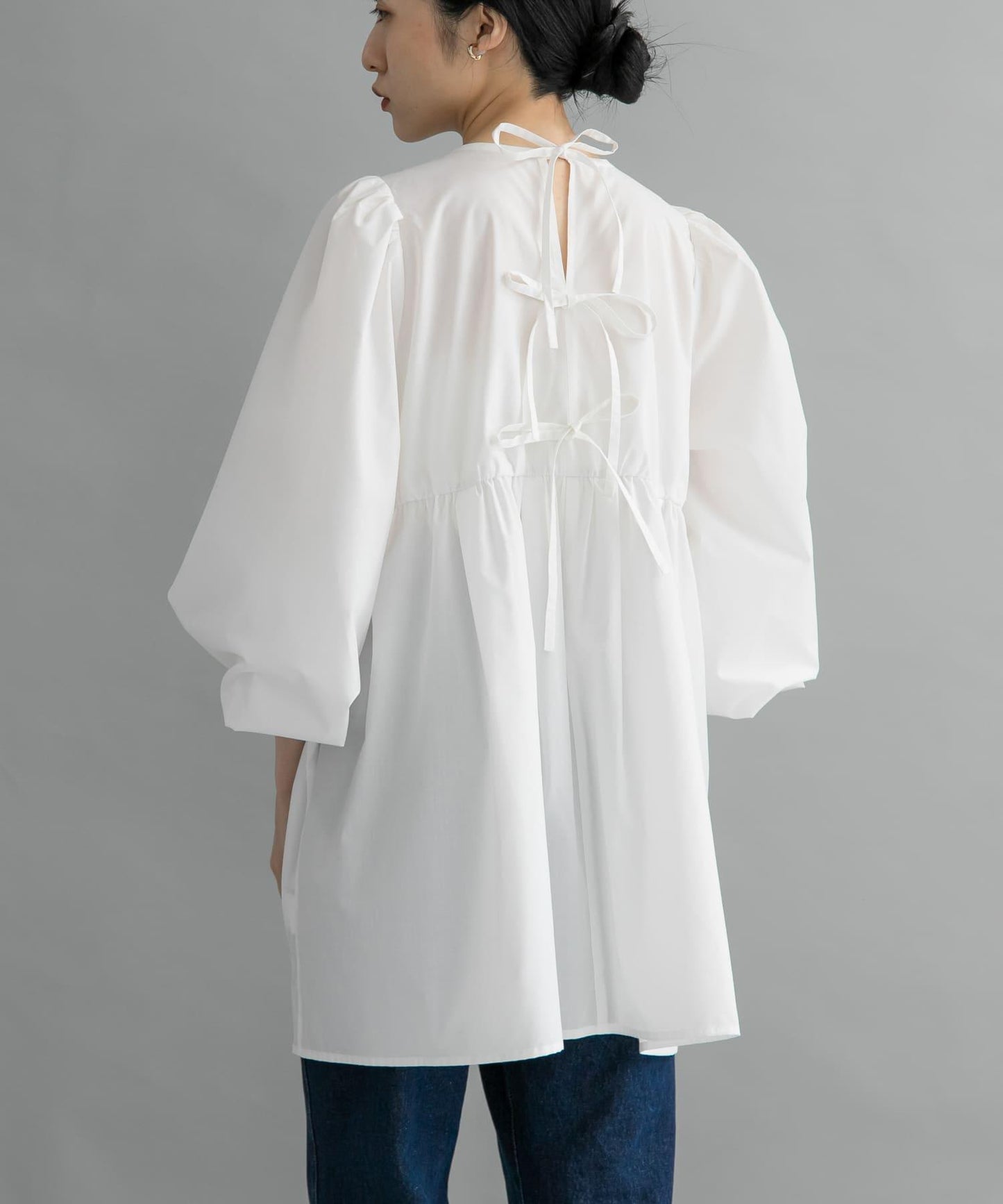 後背蝴蝶結長款上衣