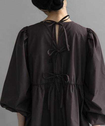 後背蝴蝶結長款上衣