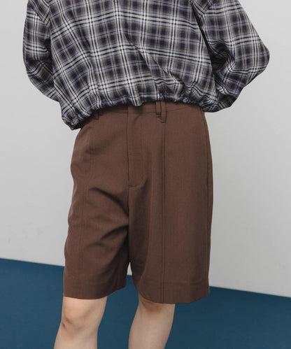 前縫線短褲