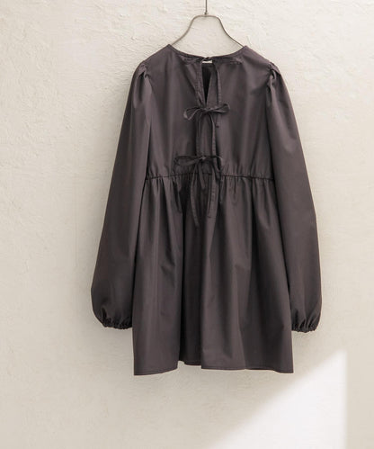 後背蝴蝶結長款上衣