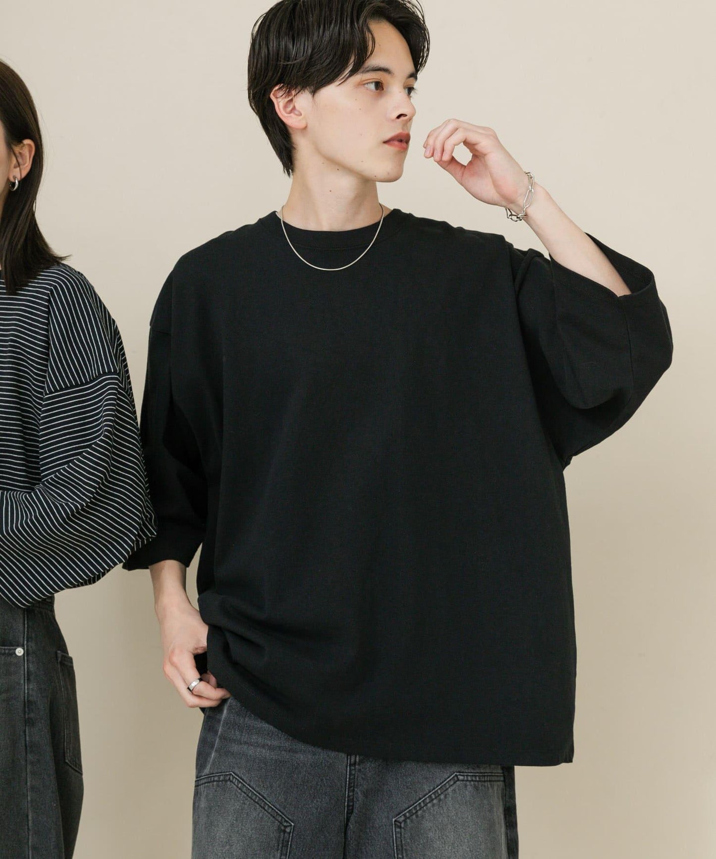 中性款超寬鬆拼色T恤