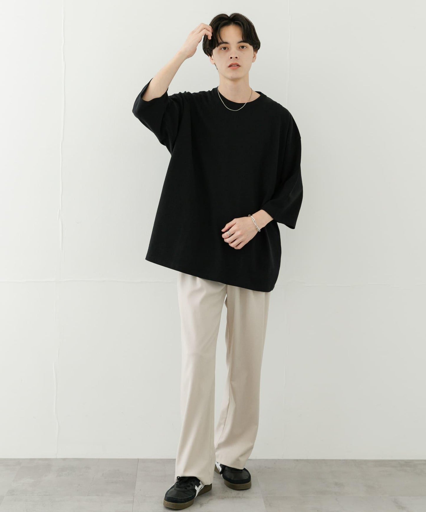 中性款超寬鬆拼色T恤