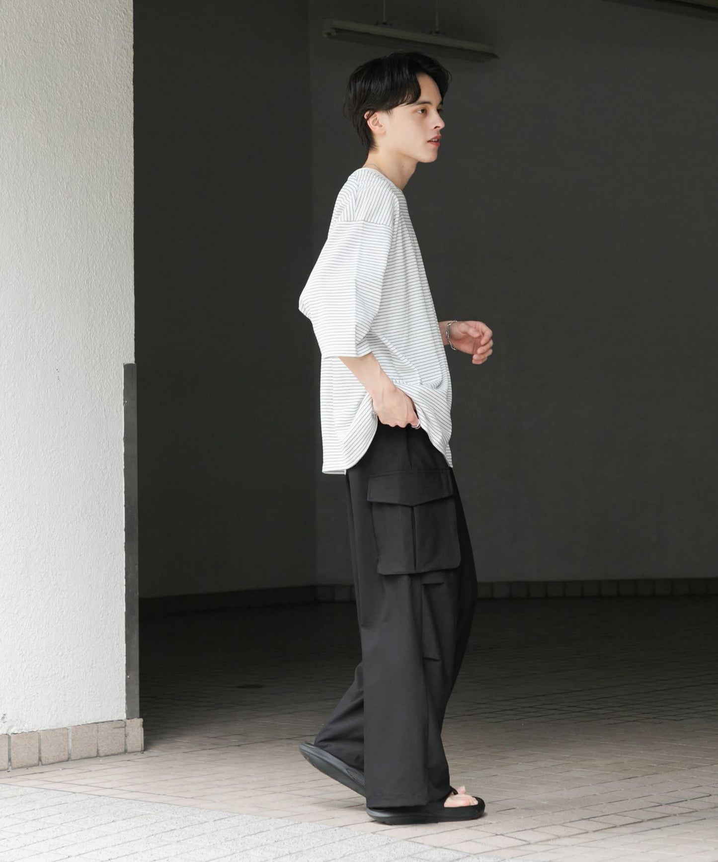 中性款超寬鬆拼色T恤