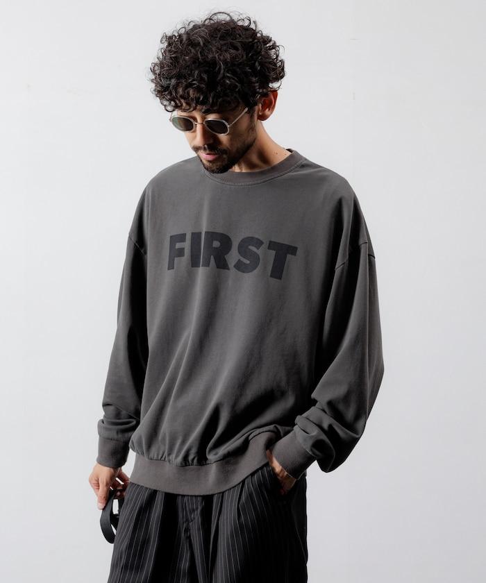 正面印花圓領衛衣 FIRST / 寬鬆版型