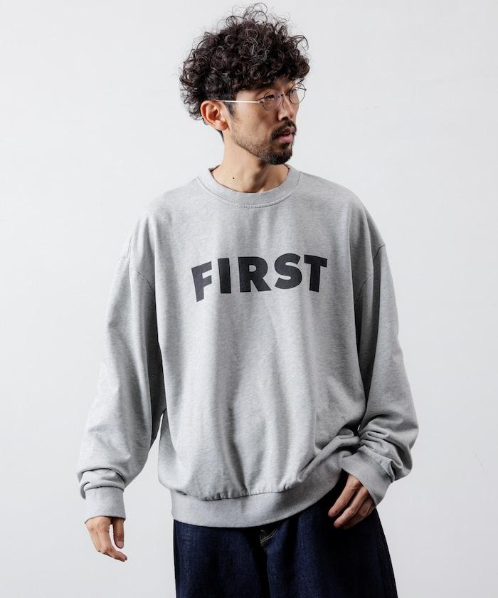 正面印花圓領衛衣 FIRST / 寬鬆版型