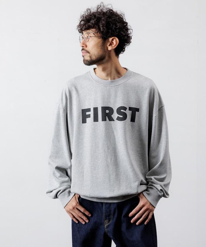 正面印花圓領衛衣 FIRST / 寬鬆版型