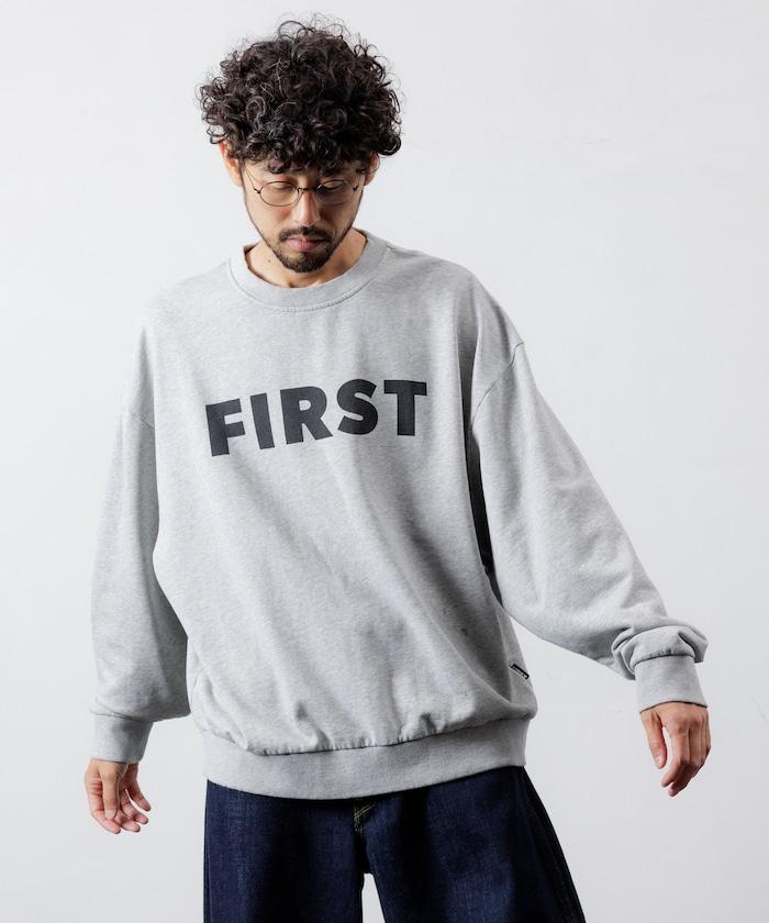 正面印花圓領衛衣 FIRST / 寬鬆版型