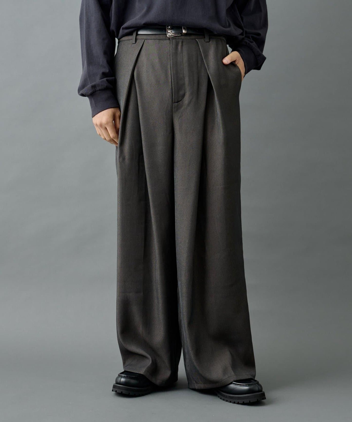 【AW】交叉褶皺寬鬆西裝褲