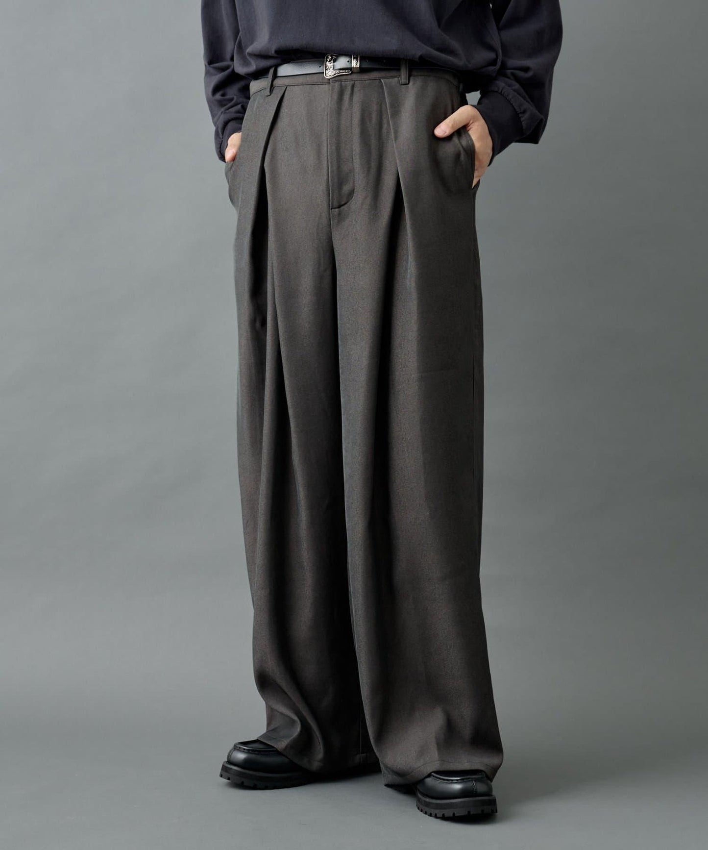 【AW】交叉褶皺寬鬆西裝褲