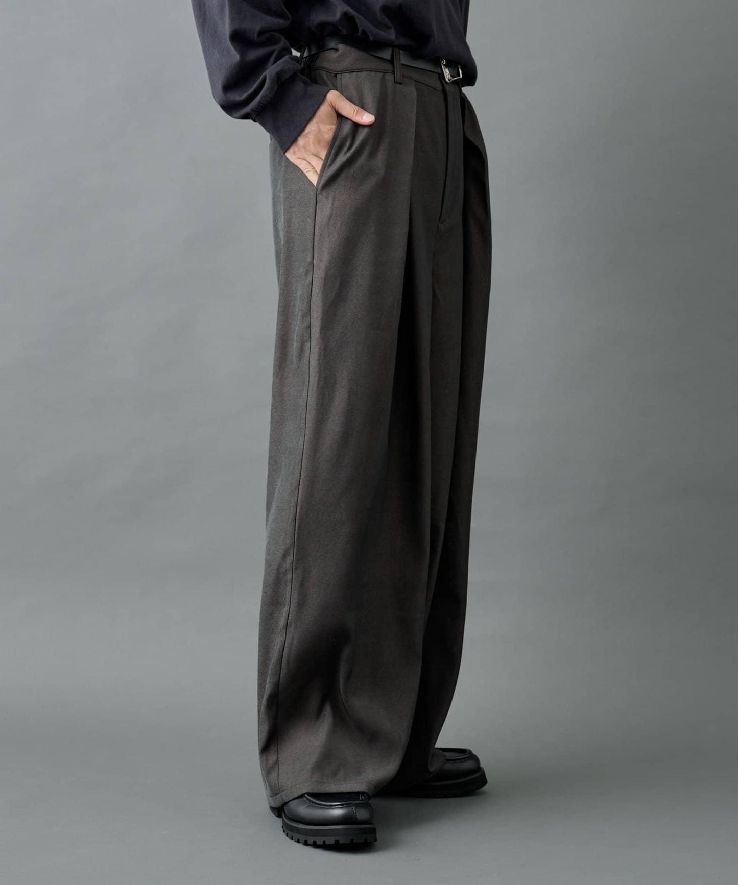 【AW】交叉褶皺寬鬆西裝褲