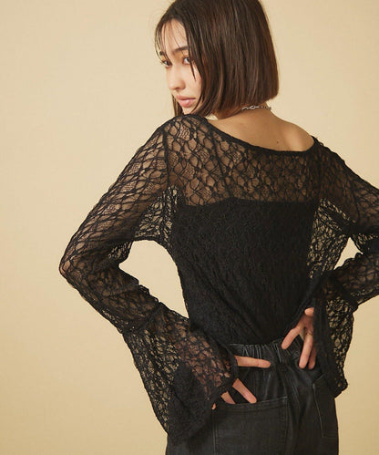 蕾絲喇叭袖套頭衫