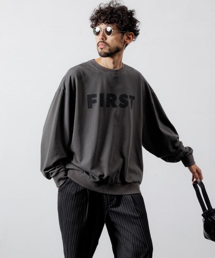 正面印花圓領衛衣 FIRST / 寬鬆版型