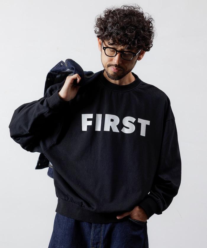 正面印花圓領衛衣 FIRST / 寬鬆版型