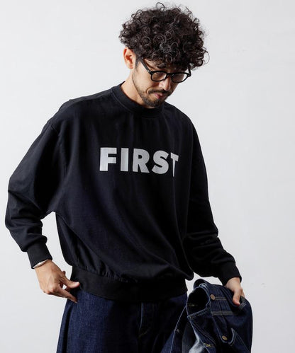 正面印花圓領衛衣 FIRST / 寬鬆版型