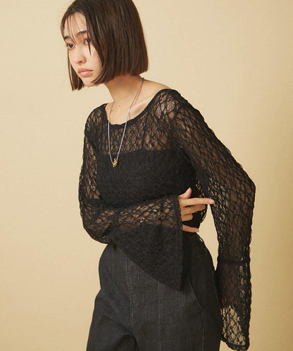 蕾絲喇叭袖套頭衫