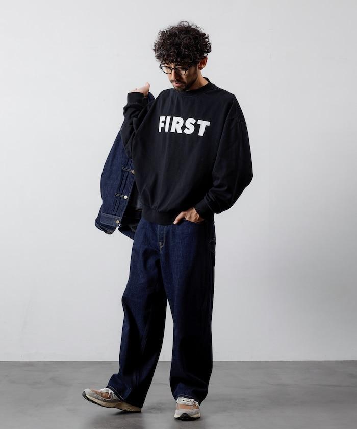 正面印花圓領衛衣 FIRST / 寬鬆版型