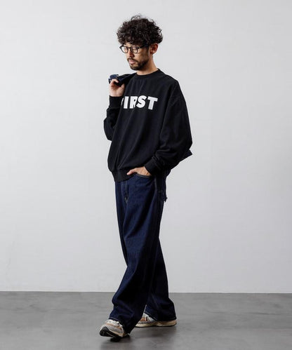 正面印花圓領衛衣 FIRST / 寬鬆版型
