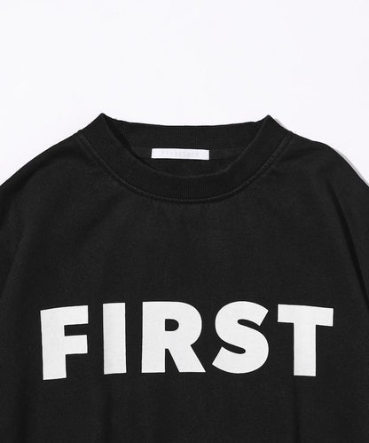 正面印花圓領衛衣 FIRST / 寬鬆版型