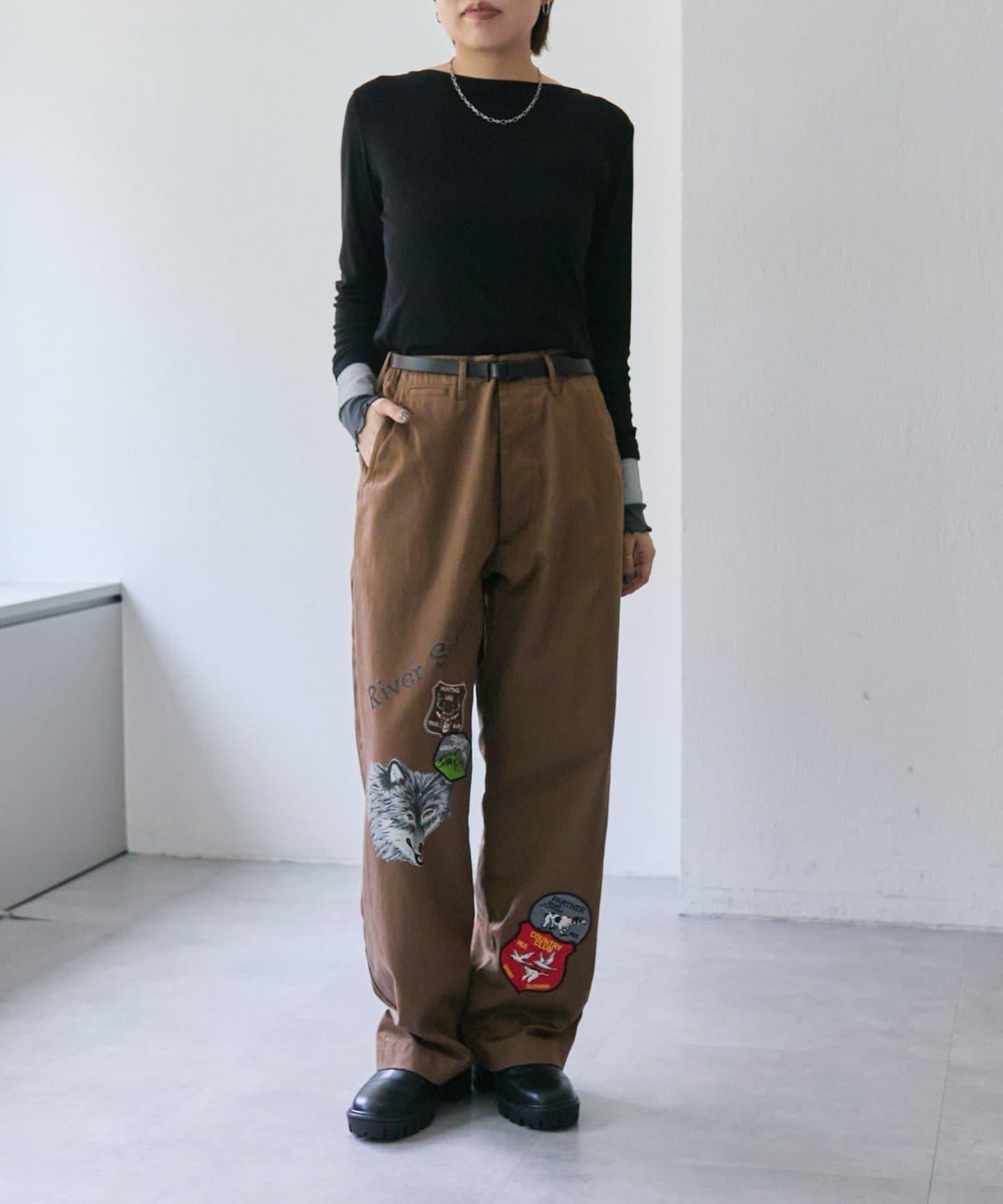 【Work of art Kendai×SUM1 STYLE】特別徽章裝飾褲