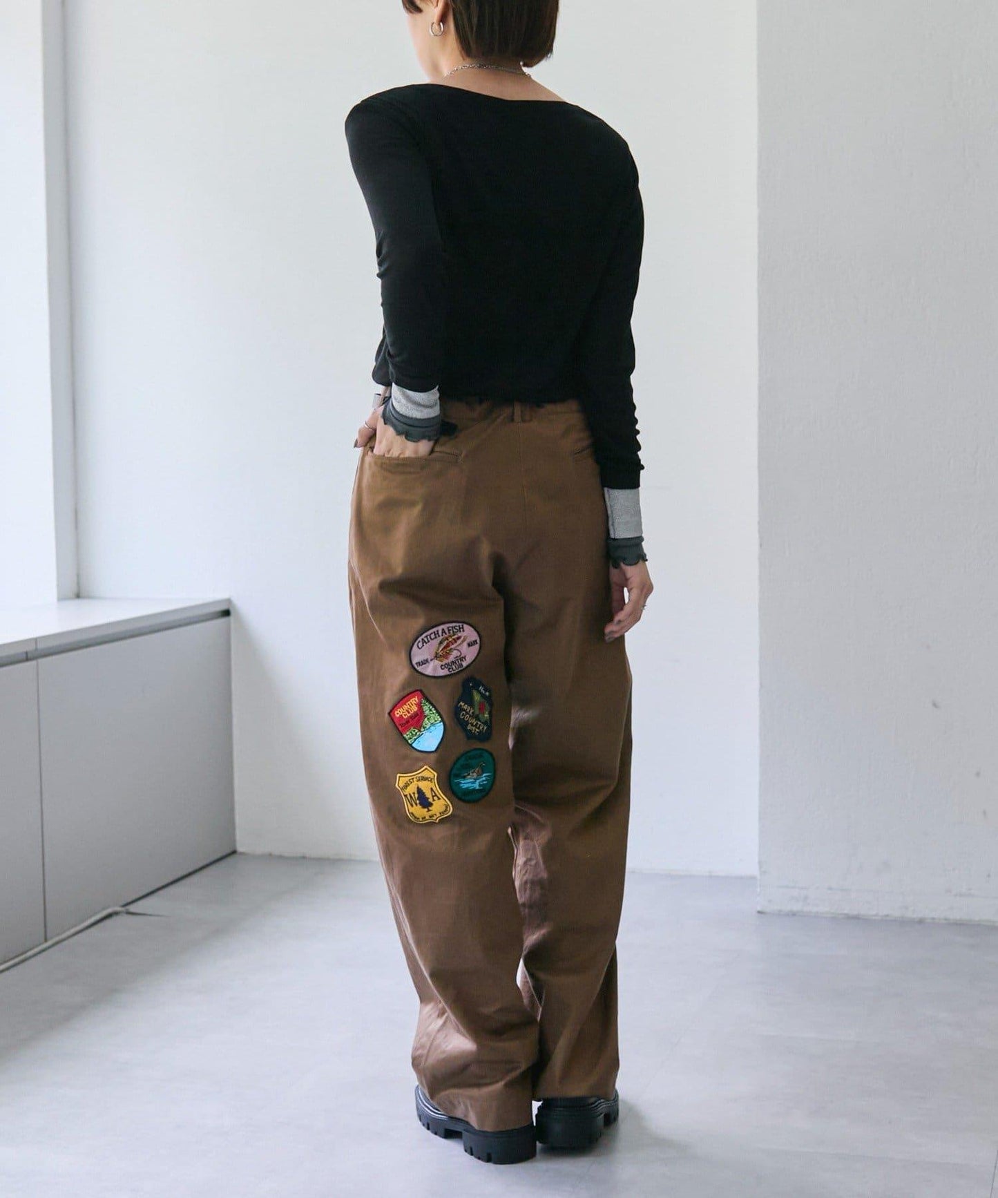 【Work of art Kendai×SUM1 STYLE】特別徽章裝飾褲